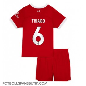 Liverpool Thiago Alcantara #6 Replika Hemmatröja Barn 2023-24 Kortärmad (+ Korta byxor)